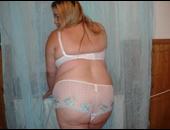 Zuckersuesses naturgeiles Swinger Girl - Rund und gesund und immer geil, ziemlich offenherzig und tabulos, suche ich jede Menge Spass!! Wenn du es üppig magst... komm!!